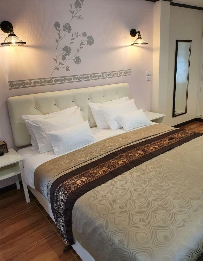 Cana Boutique Hotel Bangkok Bagian luar foto