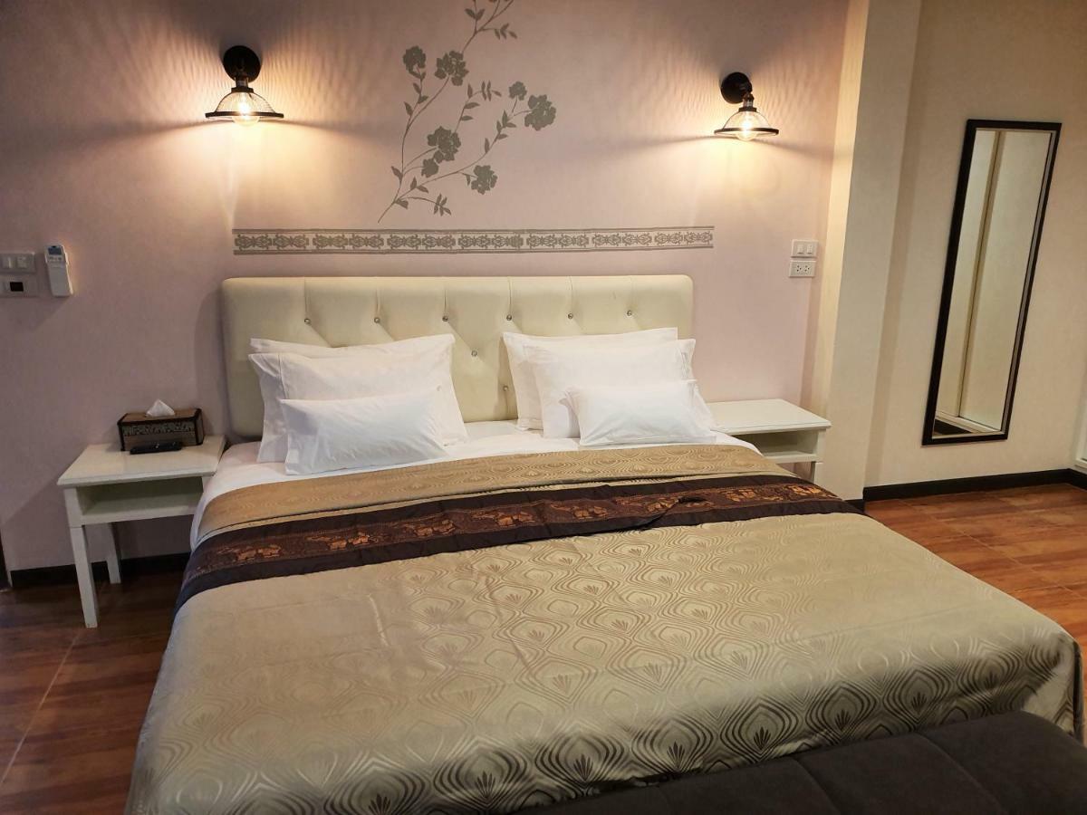 Cana Boutique Hotel Bangkok Bagian luar foto