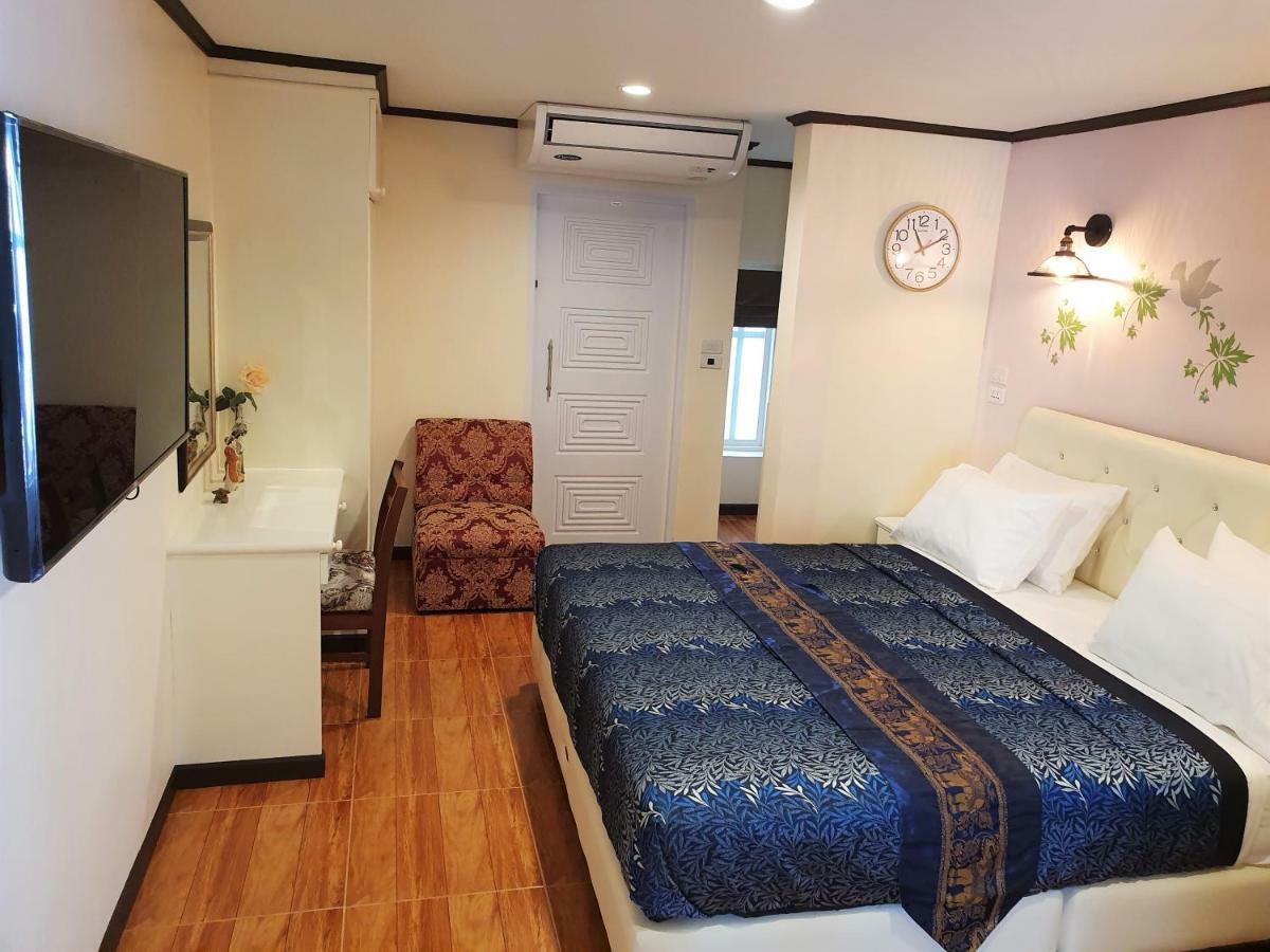 Cana Boutique Hotel Bangkok Bagian luar foto