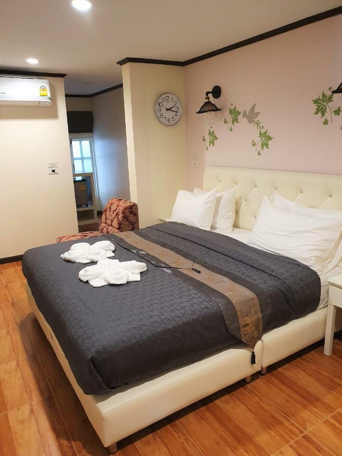 Cana Boutique Hotel Bangkok Bagian luar foto