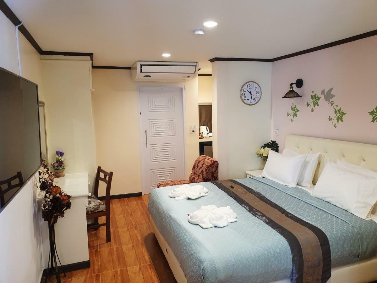 Cana Boutique Hotel Bangkok Bagian luar foto
